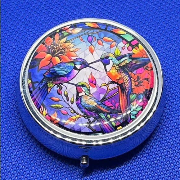 New Bird design Pill Box - Picture 1 of 4